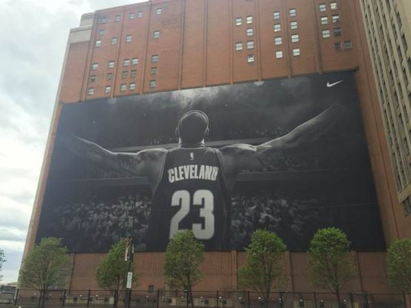 lebron-billboard